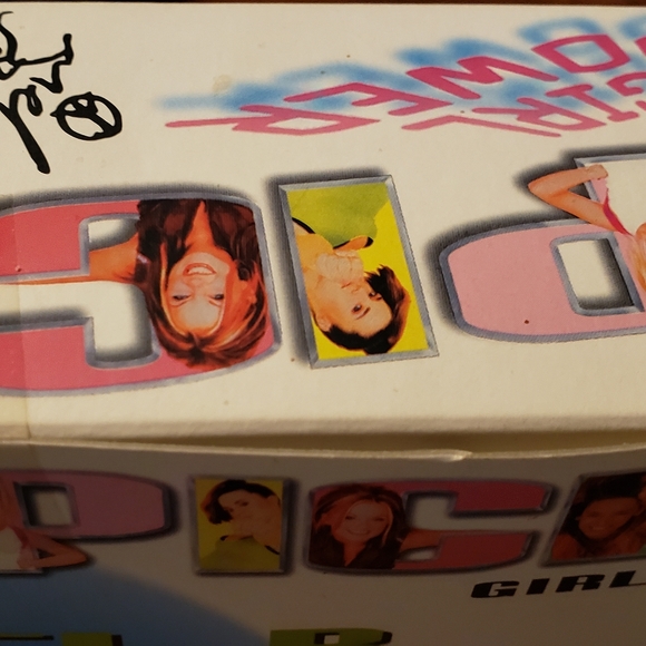 1997 Galoob Spice Girls doll Scary Spice NEW SEALED BOX Mel B. Girl Power tour - Picture 7 of 7